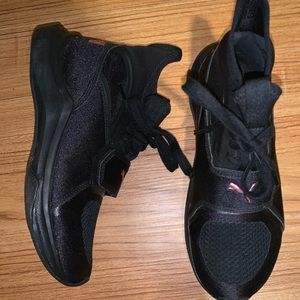 Puma Sneakers